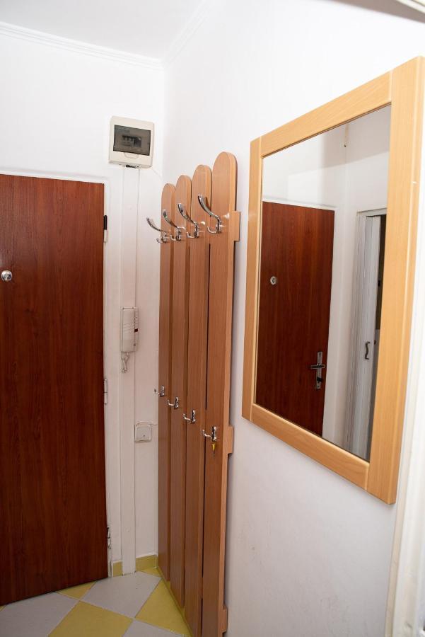 Lovely One Bedroom Apartment Nové Zámky Exterior foto
